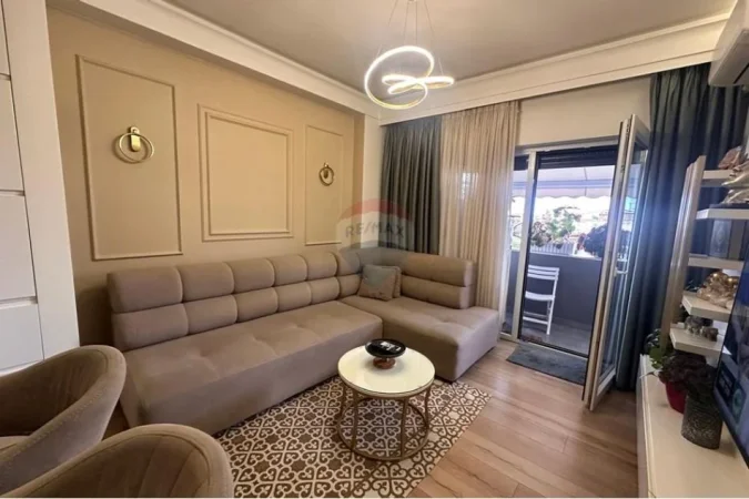 Tirane, shitet apartament 2+1 , 91 m² 250.001 € (Rruga Jordan Misja, Tiranë)