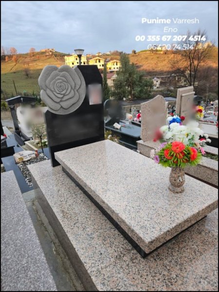 Tirane, ofroj Punime Varresh Eno - Varr Granit i zi + Granit Gri - Pikture e gdhendur ne granit