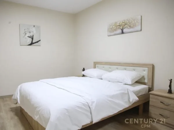 Tirane, jepet me qera apartament 2+1 Kati 2, 53 m² 600 € (Shkolla Andon Zako Cajupi)