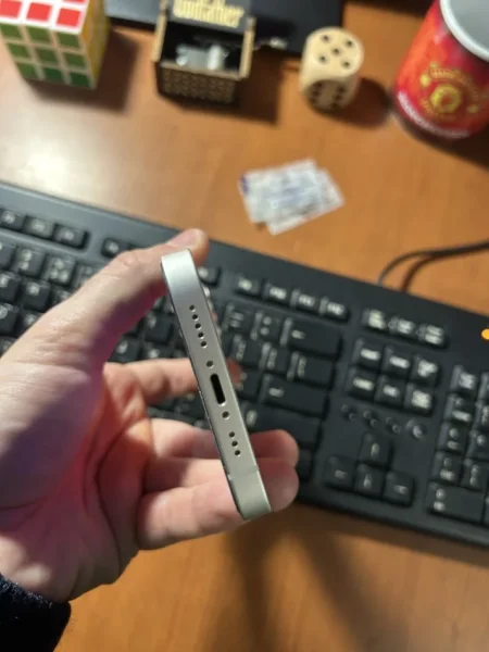 Tirane, shes Celular-Smartphone iPhone 14