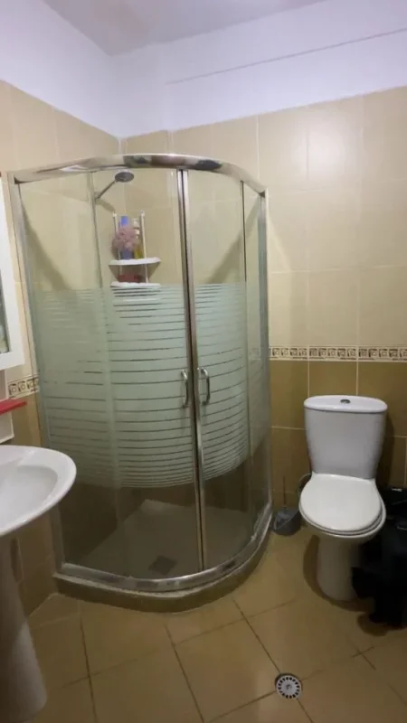 Tirane, jepet me qera apartament 1+1+Aneks+Ballkon Kati 3, 61 m² (Rruga Milto Sotir Gurra)