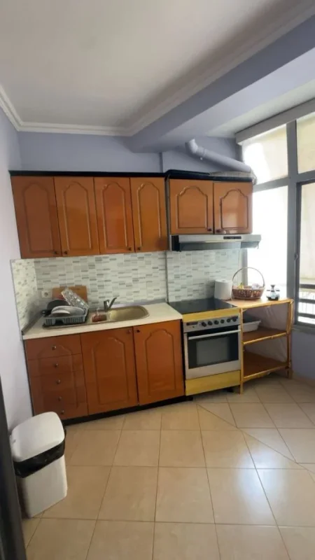 Tirane, jepet me qera apartament 1+1+Aneks+Ballkon Kati 3, 61 m² (Rruga Milto Sotir Gurra)