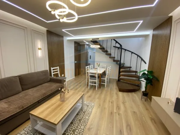 Tirane, jap me qera apartament 2+1+Aneks Kati 2, 100 m² 1.200 € (QENDER)