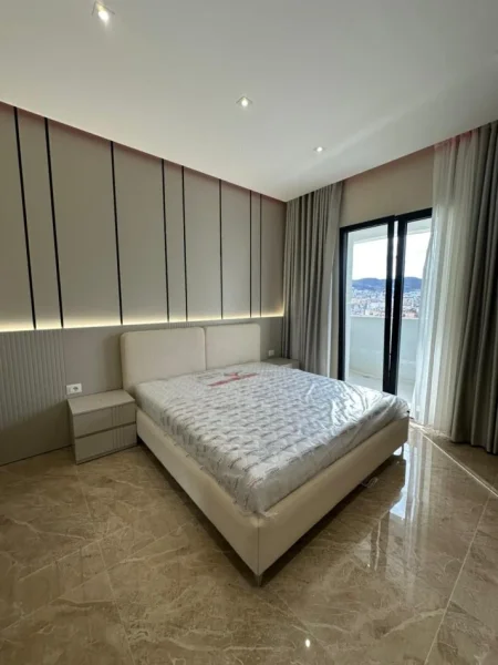 Tirane, jepet me qera apartament 2+1 , 1.200 € (Vasil Shanto)