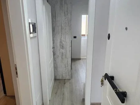 Tirane, jepet me qera apartament 1+1 Kati 3, 48 m² 480 € 