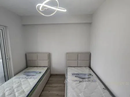 Tirane, jepet me qera apartament 1+1 Kati 3, 48 m² 480 € 
