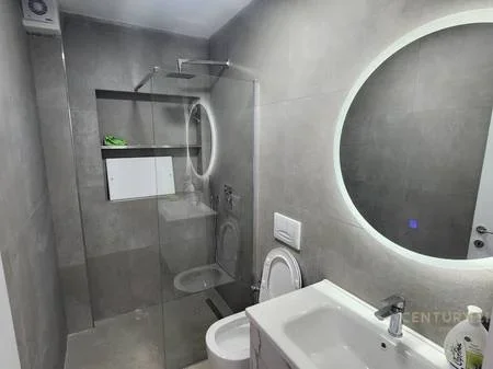 Tirane, jepet me qera apartament 1+1 Kati 3, 48 m² 480 € 