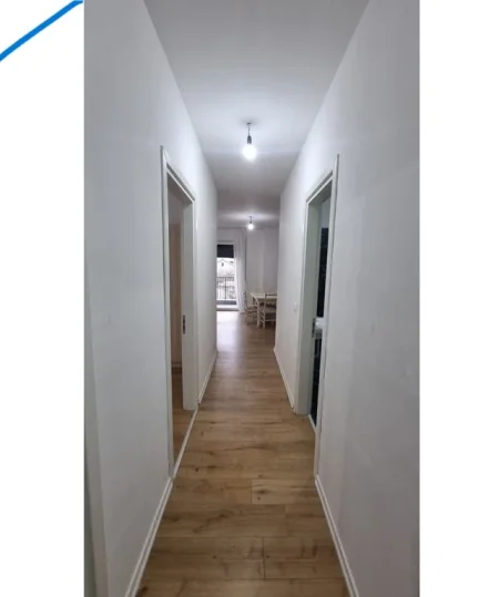 Tirane, jepet me qera apartament 2+1+2+Ballkon Kati 2, 100 m² 620 € (Don Bosko, Trio Towers Residence)