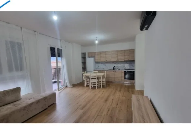 Tirane, jepet me qera apartament 2+1+2+Ballkon Kati 2, 100 m² 620 € (Don Bosko, Trio Towers Residence)