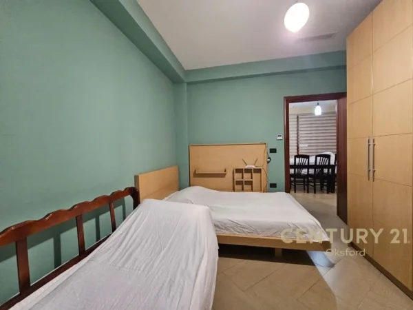 Tirane, jepet me qera apartament 2+1 Kati 2, 118 m² 520 € (Bulevardi i Ri)