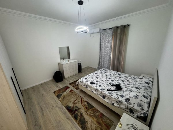 Tirane, jepet me qera Vile 2+1+Ballkon Kati 3, 120 m² 630 € (Sauk/Rr.Hajredin Kumbaro)