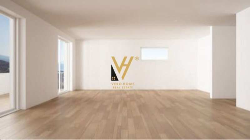 Tirane, jepet me qera apartament 2+1+Ballkon Kati 3, 120 m² 450 € (ASTIR)