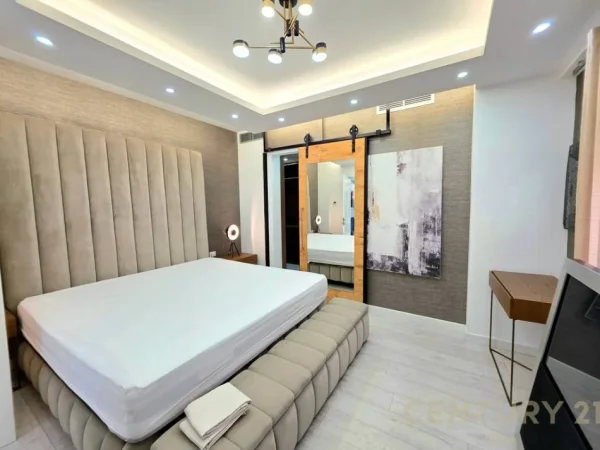 Tirane, jepet me qera apartament 2+1 Kati 4, 123 m² 1.300 € (Shyqyri Brari)