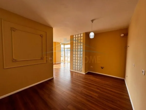 Durres, shitet apartament 2+1+Ballkon Kati 9, 114 m² 145.000 € 