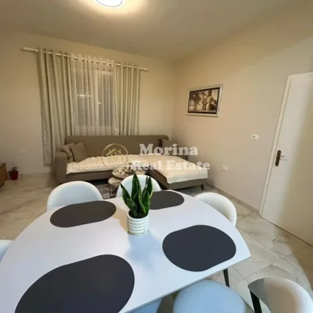 Tirane, jepet me qera shtepi 1+1 Kati 1, 65 m² 500 € (Spitali Amerikan 2)