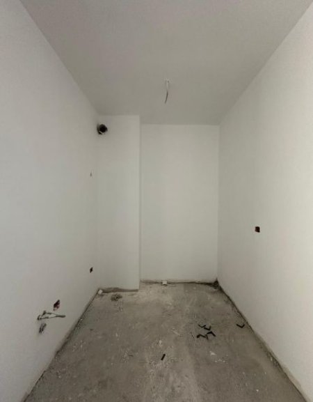 shitet-apartament-2+1+2-siri-kodra-prane-bulevardit (6).jpeg