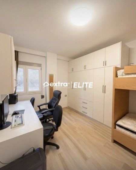 Tirane, shitet apartament 2+1+Ballkon Kati 1, 104 m² 212.000 € (Liqeni I Thate)