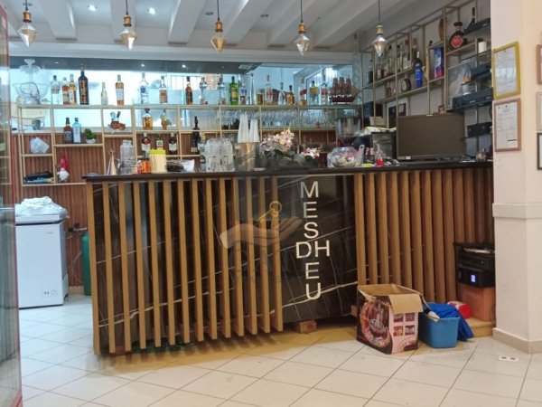 Durres, jepet me qera bar-resorant Kati 1, 200 m² 1.700 € (Shkembi i Kavajes)