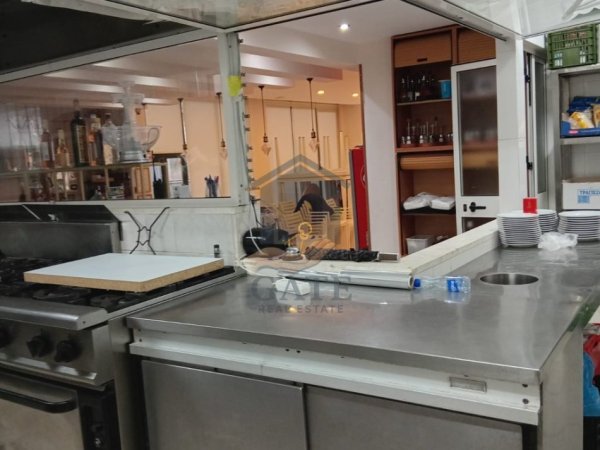 Durres, jepet me qera bar-resorant Kati 1, 200 m² 1.700 € (Shkembi i Kavajes)