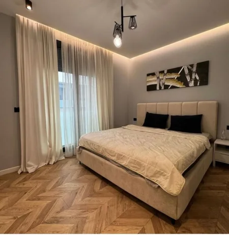 Tirane, jepet me qera apartament 2+1 Kati 3, 100 m² 1.500 € 