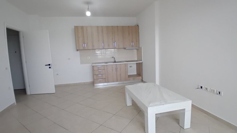 Tirane, jepet me qera apartament 1+1+Ballkon, BOSH, Kati 8, 65 m² 400 € (Pranë Rrethit Astir, Tiranë.)