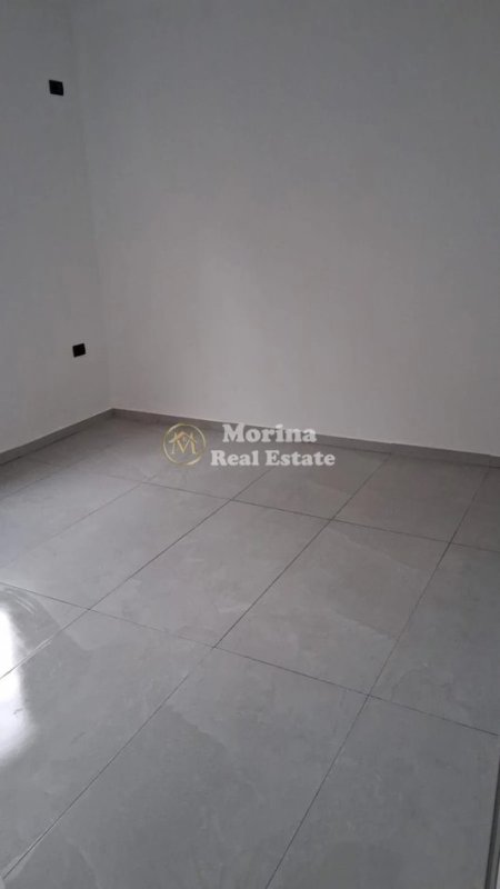 Tirane, jepet me qera shtepi 2+1 Kati 1, 100 m² 350 € (Kinostudio)