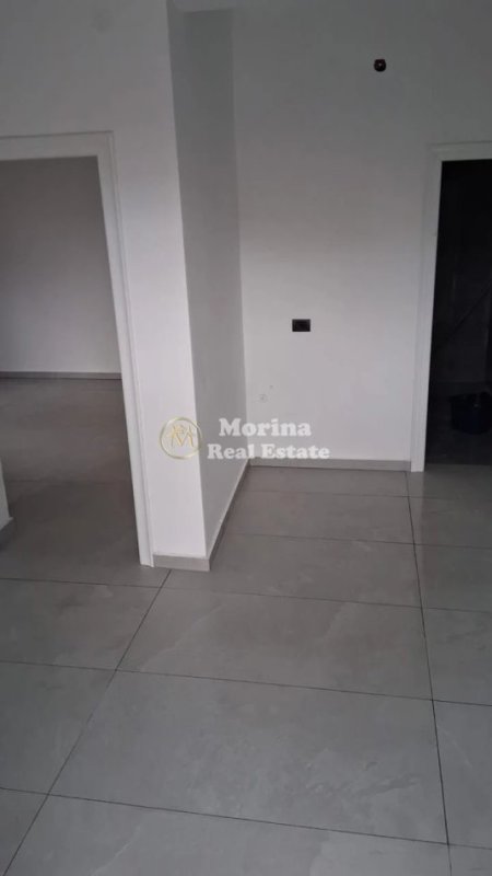 Tirane, jepet me qera shtepi 2+1 Kati 1, 100 m² 350 € (Kinostudio)