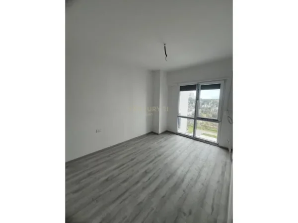Durres, shitet apartament 2+1 Kati 3, 65 m² 100.000 € (golem)