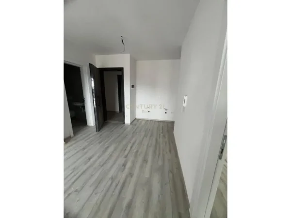 Durres, shitet apartament 2+1 Kati 3, 65 m² 100.000 € (golem)