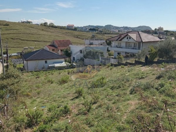 Durres, shitet truall , 1.150 m² 47.000 € (Arapaj)