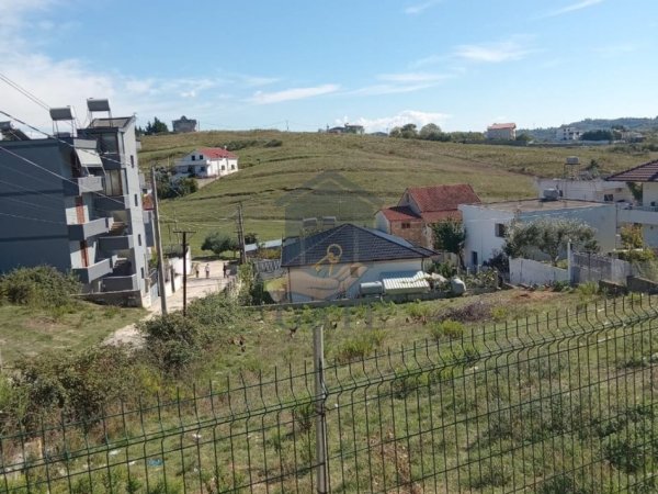 Durres, shitet truall , 1.150 m² 47.000 € (Arapaj)