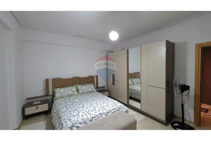 Vlore, shitet apartament 1+1+Ballkon Kati 5, 75 m² 99.000 € (PRANË KISHËS ORTODOKSE, VLORË)