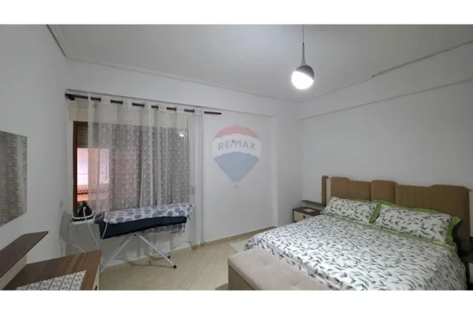 Vlore, shitet apartament 1+1+Ballkon Kati 5, 75 m² 99.000 € (PRANË KISHËS ORTODOKSE, VLORË)