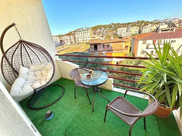 Durres, shitet apartament 1+1+Ballkon Kati 4, 76 m² 90.000 € (Golem)