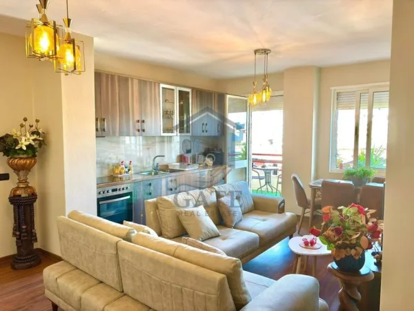 Durres, shitet apartament 1+1+Ballkon Kati 4, 76 m² 90.000 € (Golem)