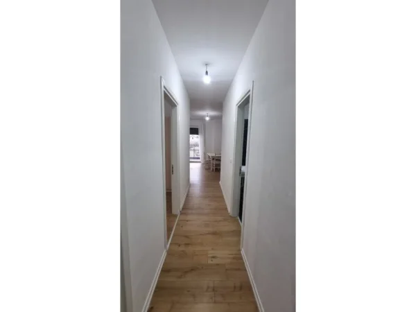 Tirane, jepet me qera apartament 2+1 Kati 2, 100 m² 620 € (DON BOSKO)