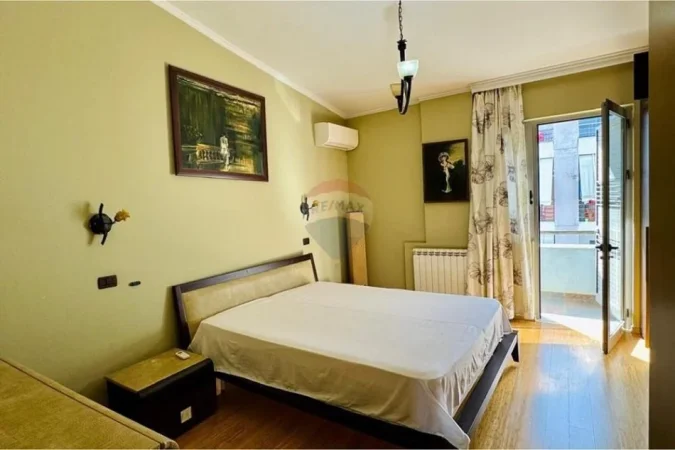 Tirane, jepet me qera apartament 2+1+Aneks+Ballkon Kati 7, 110 m² 600 € (Kodra e Diellit)