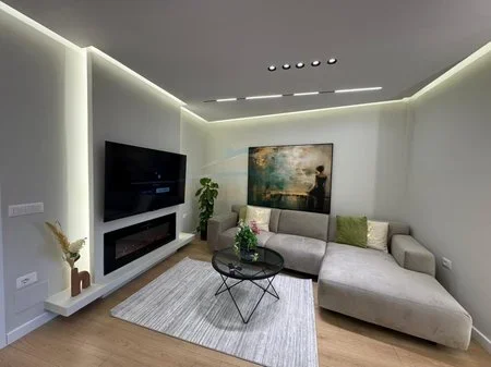 Tirane, shitet apartament 2+1 Kati 8, 116 m² 285.000 € (ZOGU ZI)