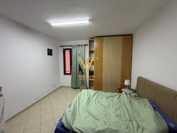 Tirane, jepet me qera apartament 2+1+Ballkon Kati 2, 80 m² 600 € (RRUGA E KAVAJES)