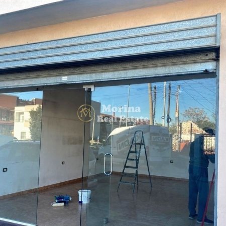 Tirane, jepet me qera ambjent biznesi Kati 1, 40 m² 300 € (21 Dhjetori)
