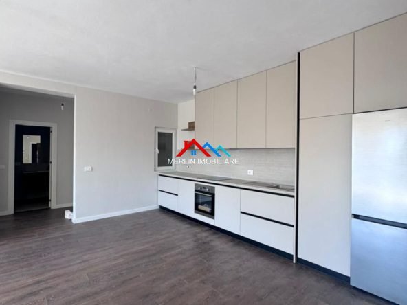 Tirane, jepet me qera apartament 2+1+Ballkon Kati 2, 125 m² 650 € (RRUGA DINE HOXHA,BULEVARDI I RI)