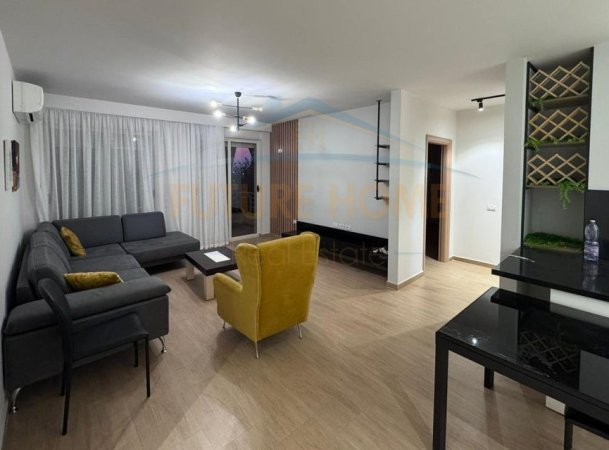 Qera, Apartament 3+1+2 "Rruga Peti" ,Tirane