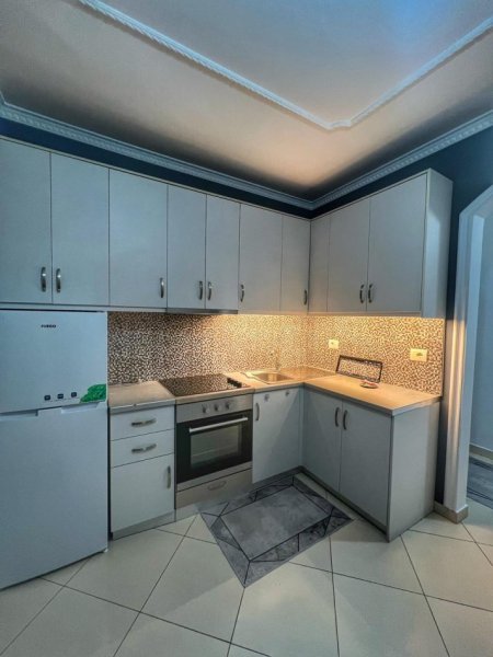 Tirane, jepet me qera apartament 2+1 Kati 1, 90 m² 600 € (Kodra e Diellit)