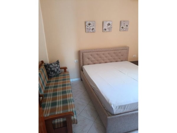 Sarande, shiten 4 apartamente 1+1, 190 m² 243.000 € (RRUGA BILAL GOLEMI)