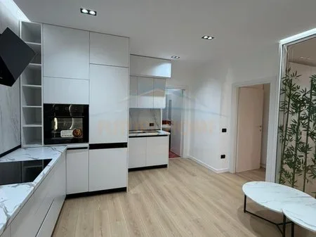 Durres, shitet apartament 1+1+Ballkon Kati 6, 50 m² 105.000 € 