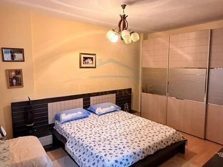 Durres Plazh, shitet apartament 2+1 Kati 7, 71 m² 130.000 € 