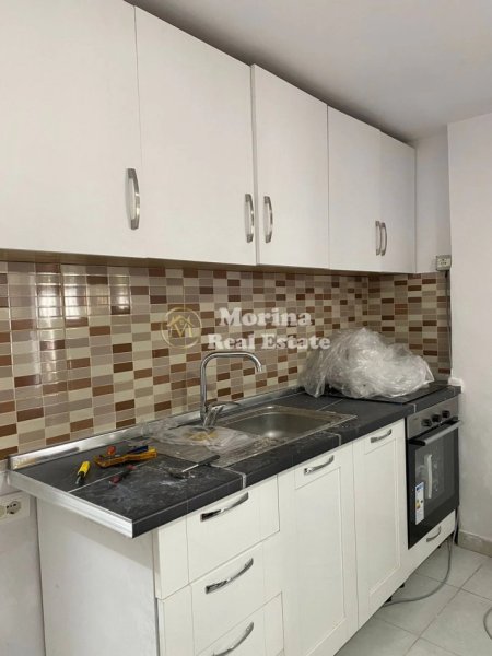 Tirane, jepet me qera apartament 1+1 Kati 1, 55 m² 450 € (Medrese)