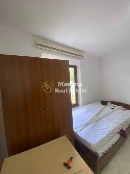 Tirane, jepet me qera apartament 1+1 Kati 1, 55 m² 350 € (Medrese)