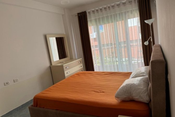 Tirane, shitet apartament 1+1+Ballkon Kati 3, 76 m² 169.000 € (LIQENI THATE)