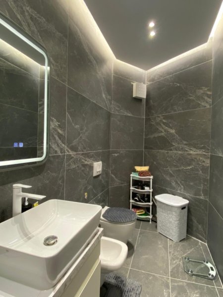 Tirane, shitet apartament 1+1 Kati 2, 83 m² 175.000 € (Kodra e Diellit)